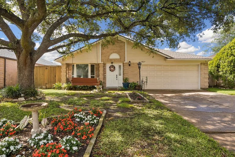 Photo of 12827 Sandri Lane, Houston, TX