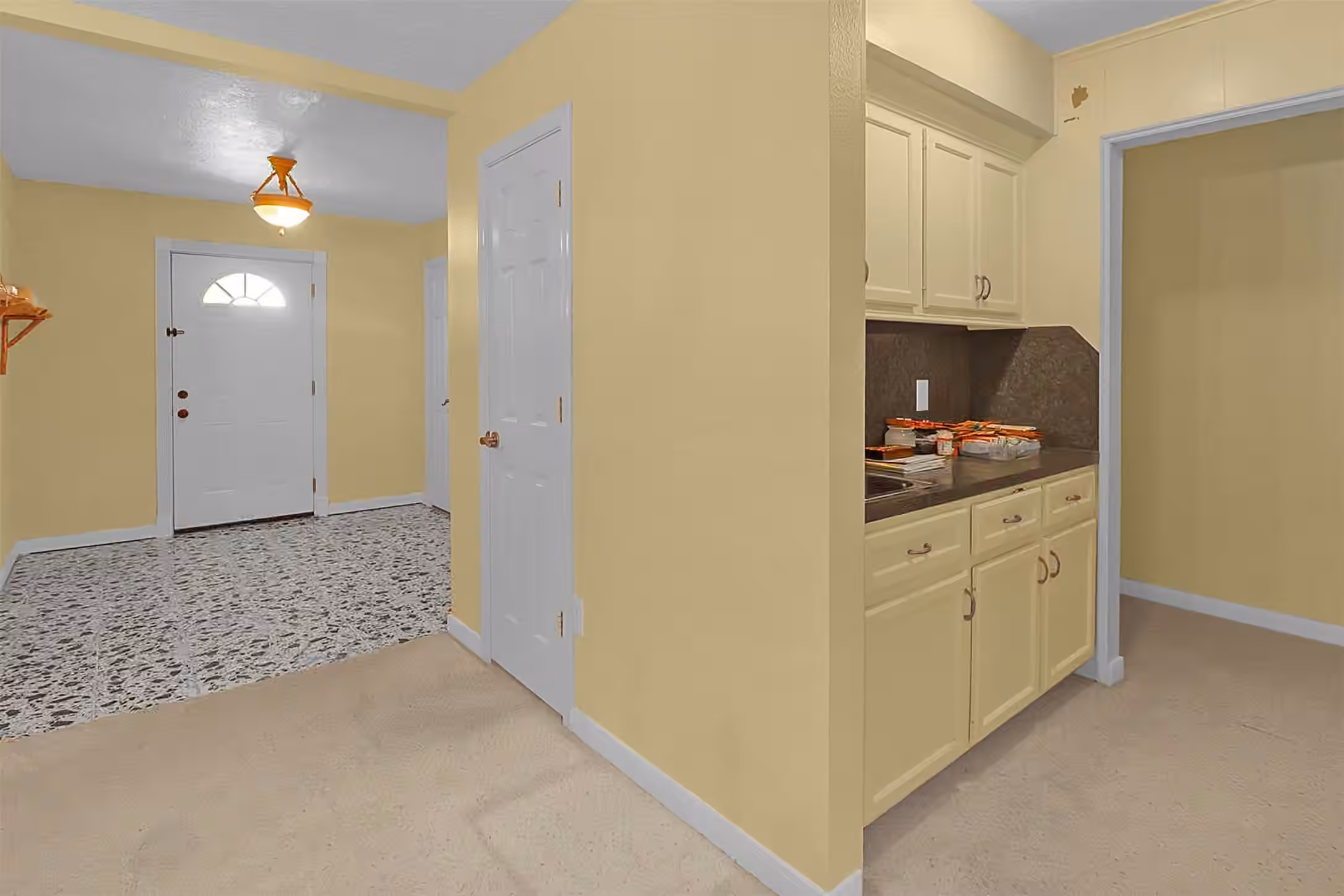 Photo 6 of 211 Rue Orleans Street, Baytown, TX