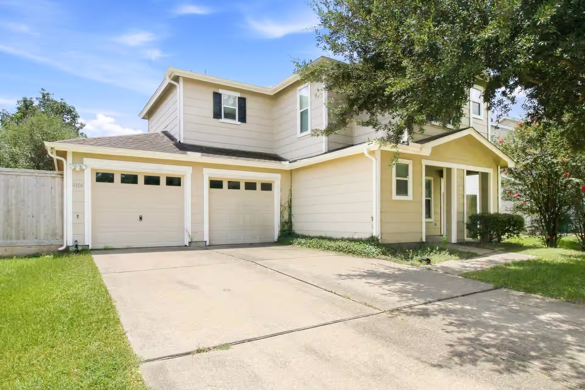 Photo 2 of 4106 Dogwood Hill Street, Pasadena, TX