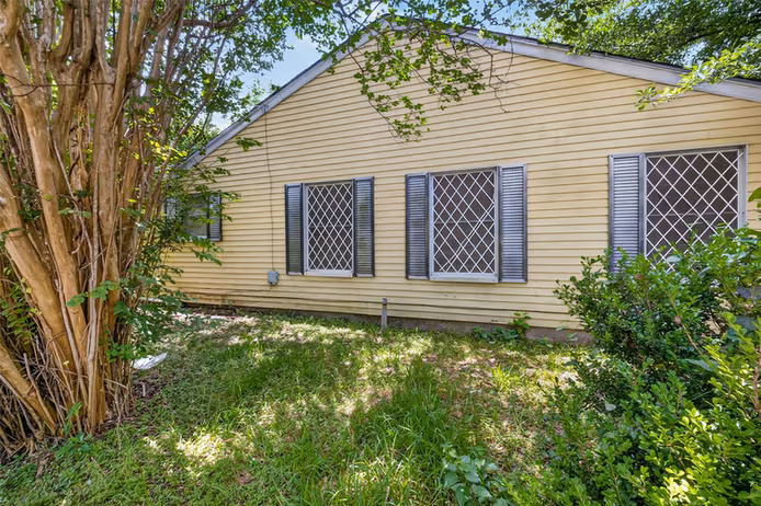 Photo 6 of 901 Gazin Street, Houston, TX