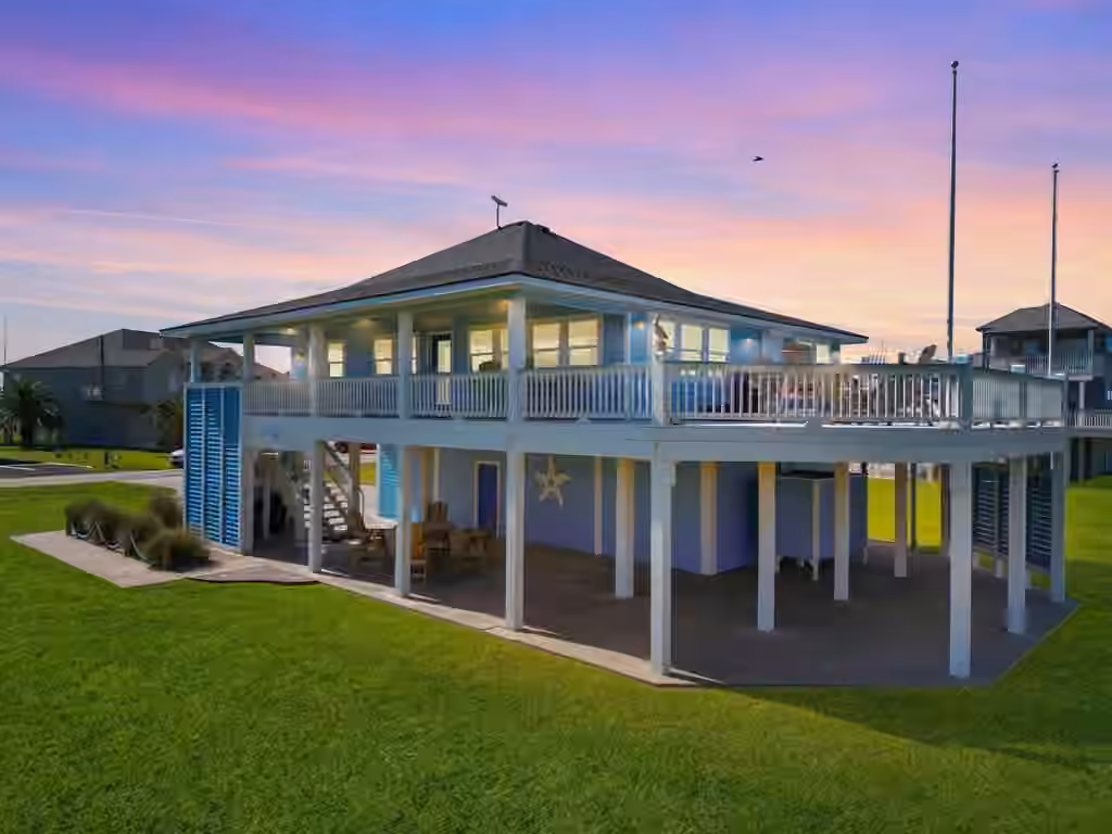 Photo of 808 Pinata Drive, Crystal Beach, TX 77650