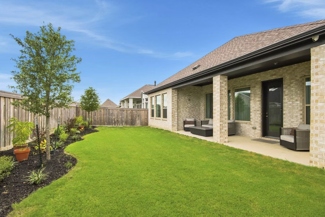 Photo 7 of 19615 Holly Pierce Drive, Cypress, TX