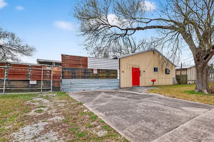 Photo of 141 Campbell Avenue, Pasadena, TX