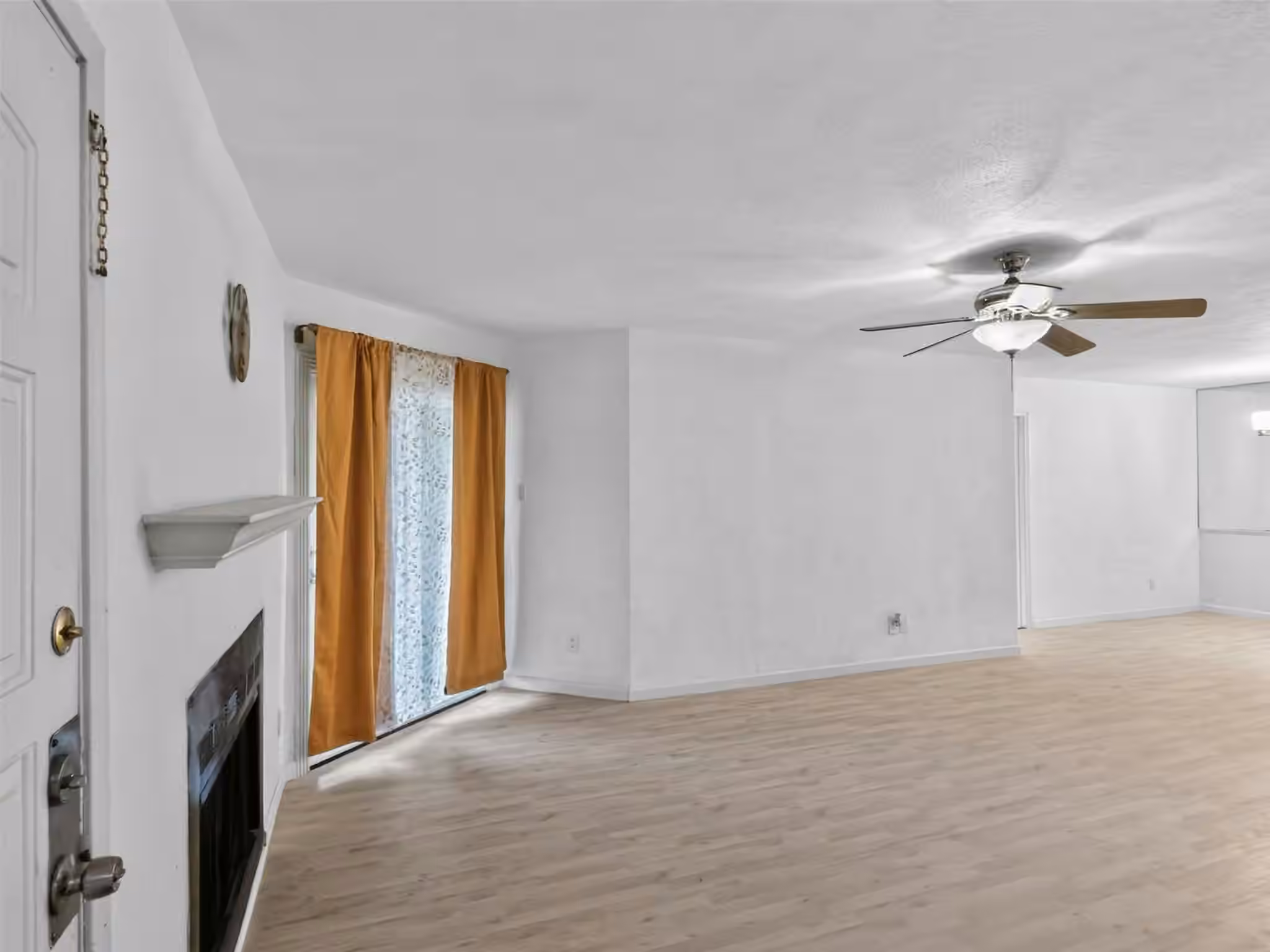 Photo 5 of 9700 Leawood 1315, Houston, TX