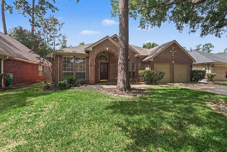 Photo of 11903 Lakewood Trial Trail, Tomball, TX 77377
