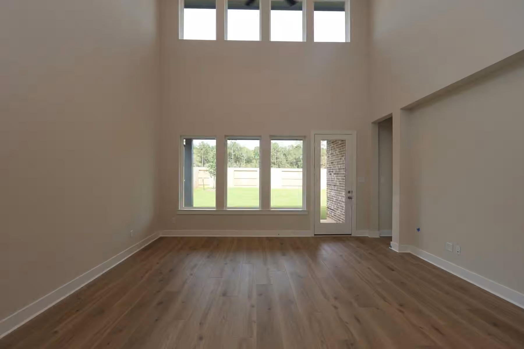 Photo 4 of 6921 Nubuck Drive, Montgomery, TX