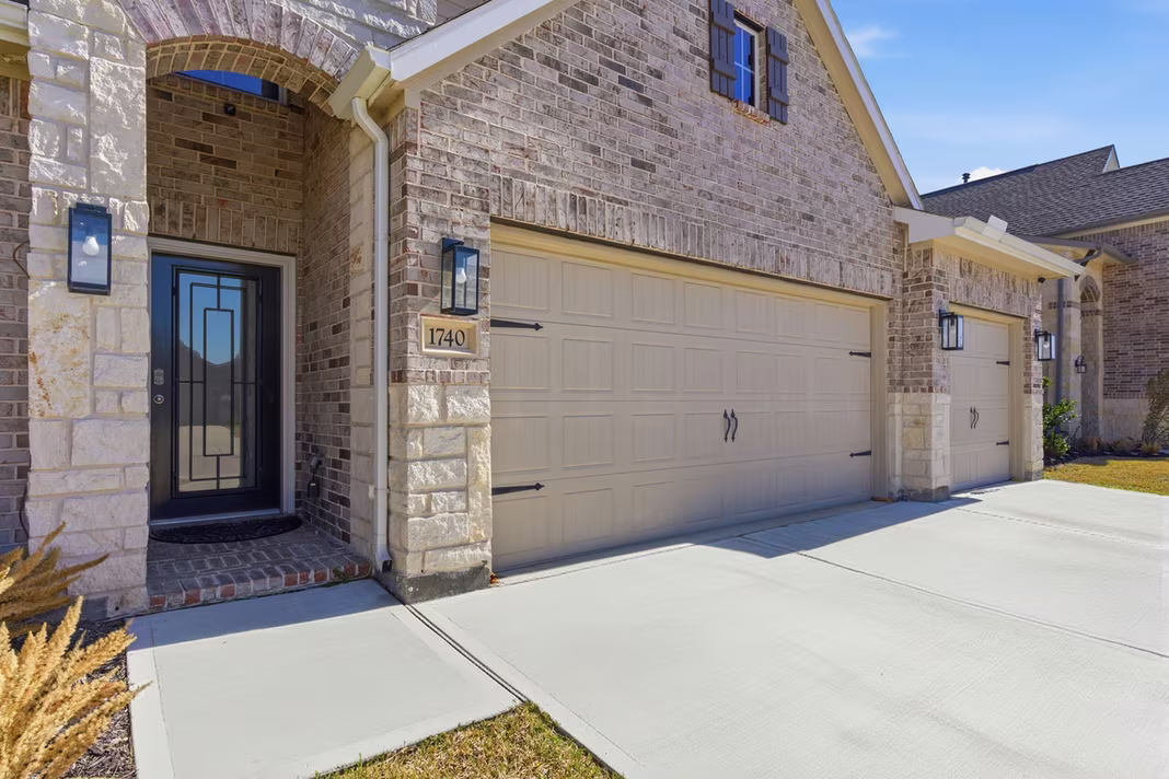 Photo 5 of 1740 Daylight Lake Drive, Katy, TX
