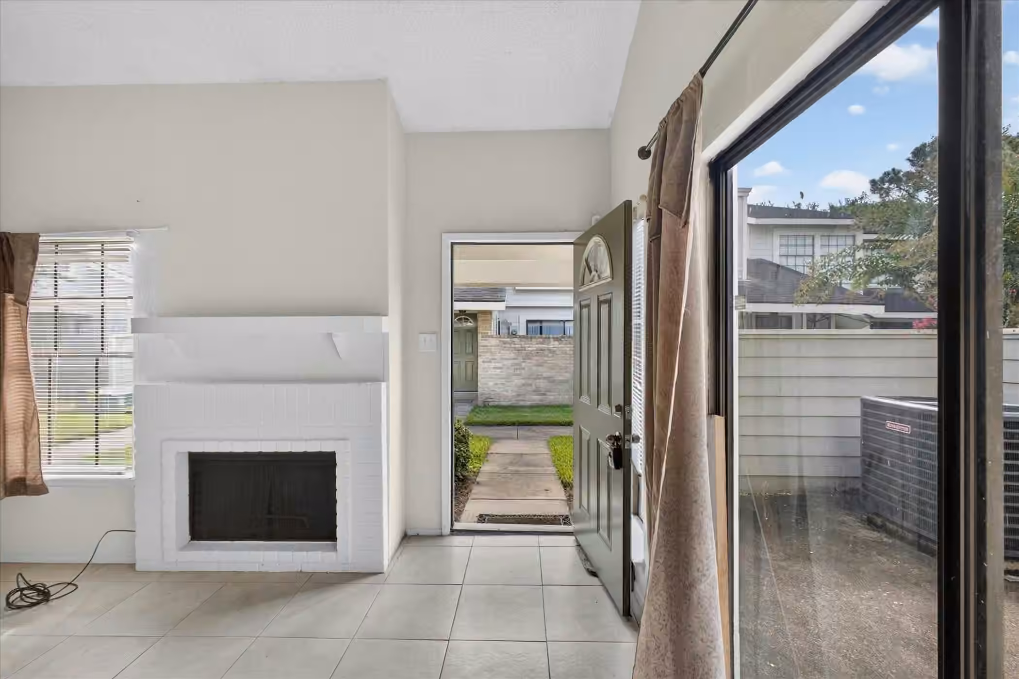Photo 7 of 11881 Bob White Drive 828, Houston, TX
