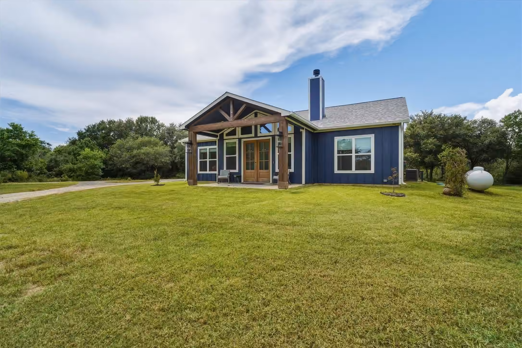 Photo 4 of 6115 San Leon Drive, Dickinson, TX