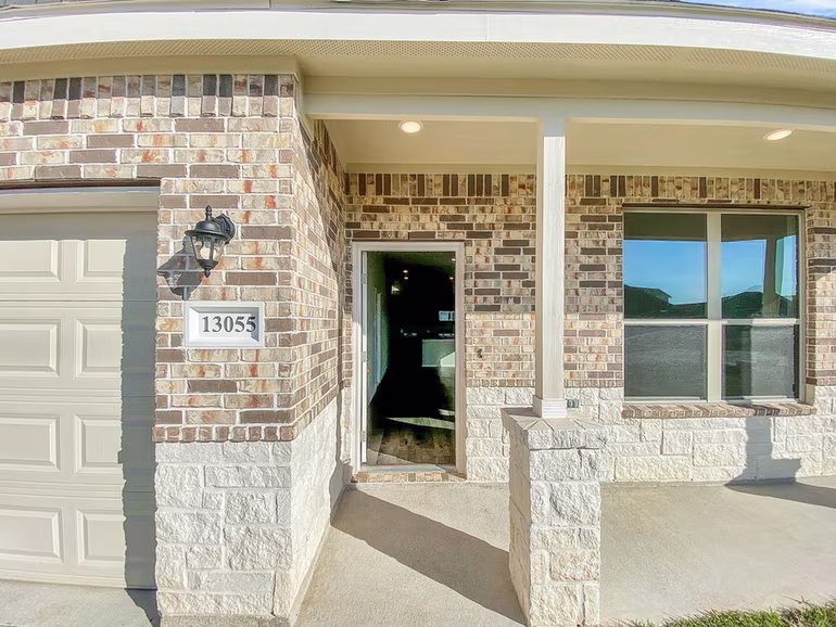 Photo 5 of 13055 Clearview Drive, Willis, TX