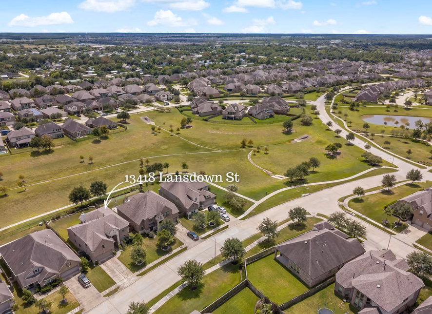 Photo 4 of 13418 Lansdown Street, Rosharon, TX