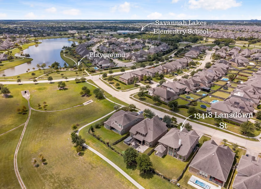 Photo 5 of 13418 Lansdown Street, Rosharon, TX