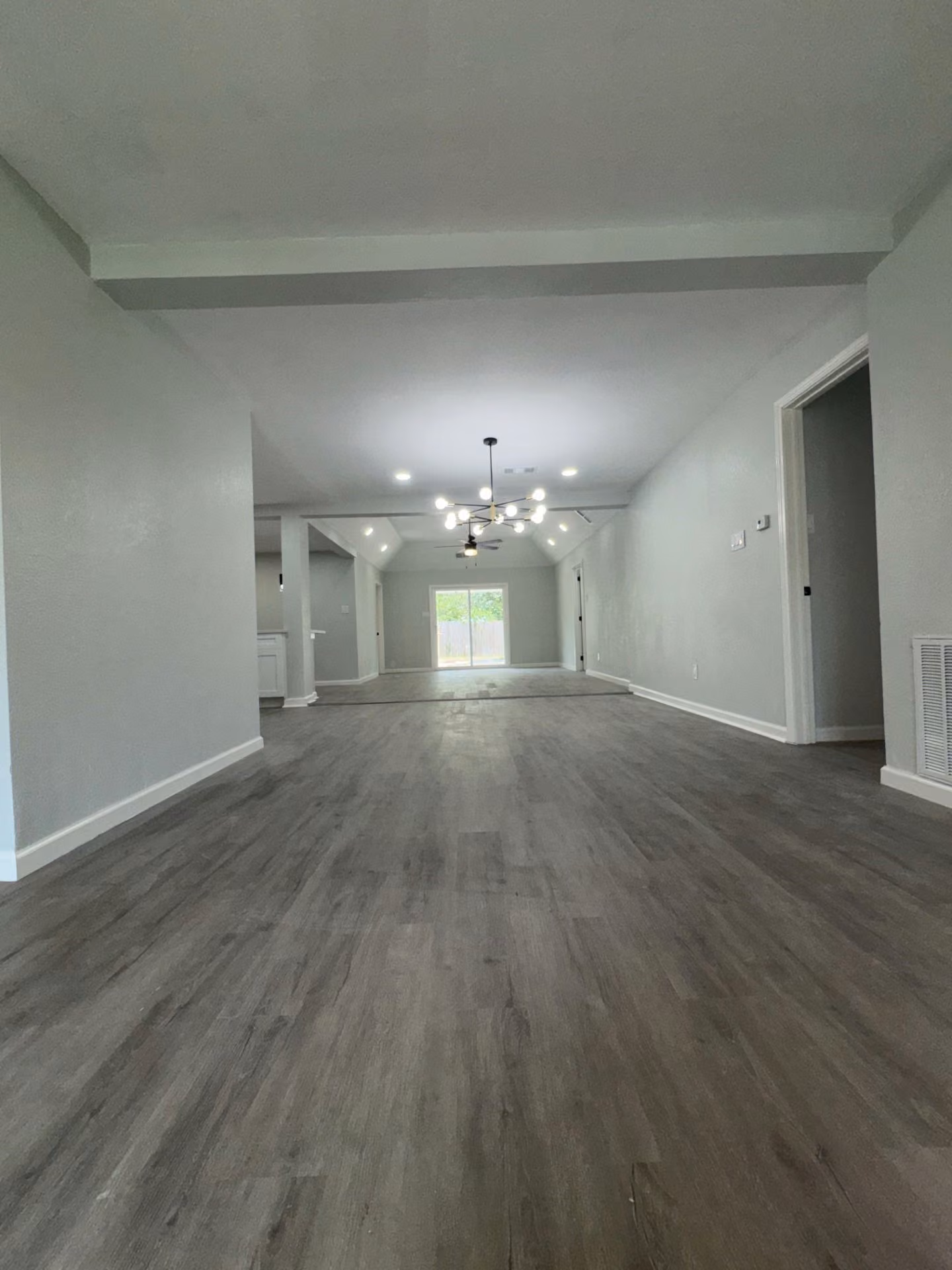 Photo 6 of 6407 Sandy Oaks Drive, Houston, TX