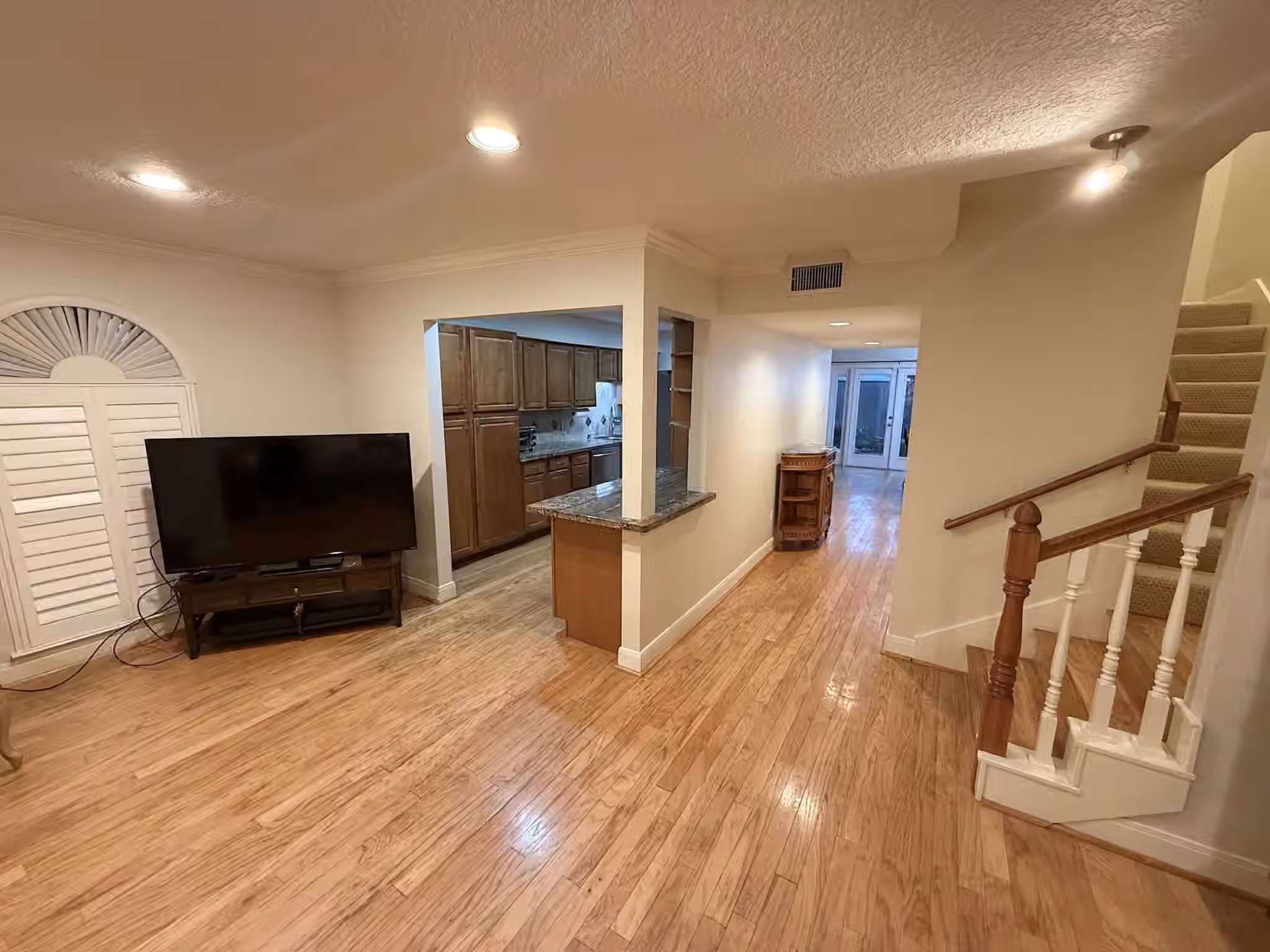 Photo 5 of 12975 Trail Hollow Dr Avenue, Houston, TX