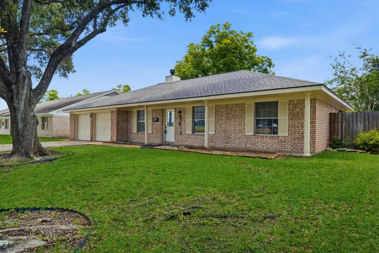 Photo 3 of 815 Klare Avenue, Rosenberg, TX