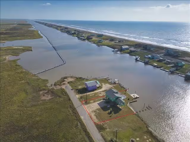 Photo of 456 Pr 676 Marina Drive, Sargent, TX 77414
