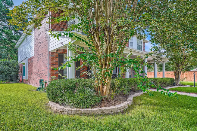 Photo 2 of 17 Leandro Court, Montgomery, TX