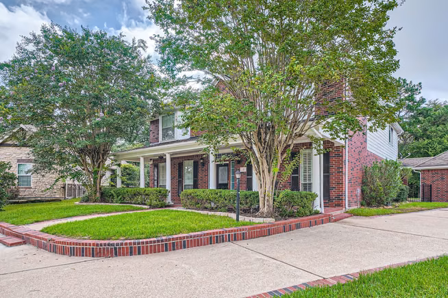 Photo 3 of 17 Leandro Court, Montgomery, TX