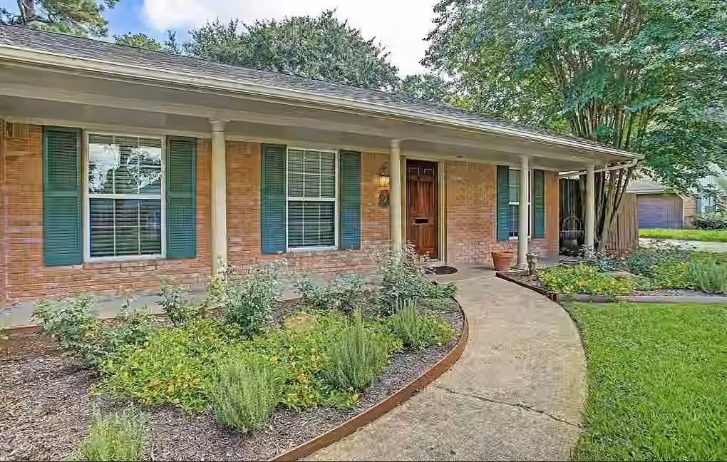 Photo of 10302 Oakpoint Drive, Houston, TX 77043