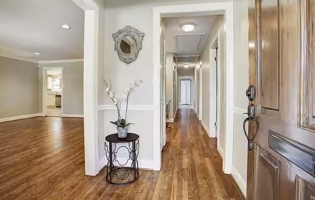 Photo 5 of 10302 Oakpoint Drive, Houston, TX