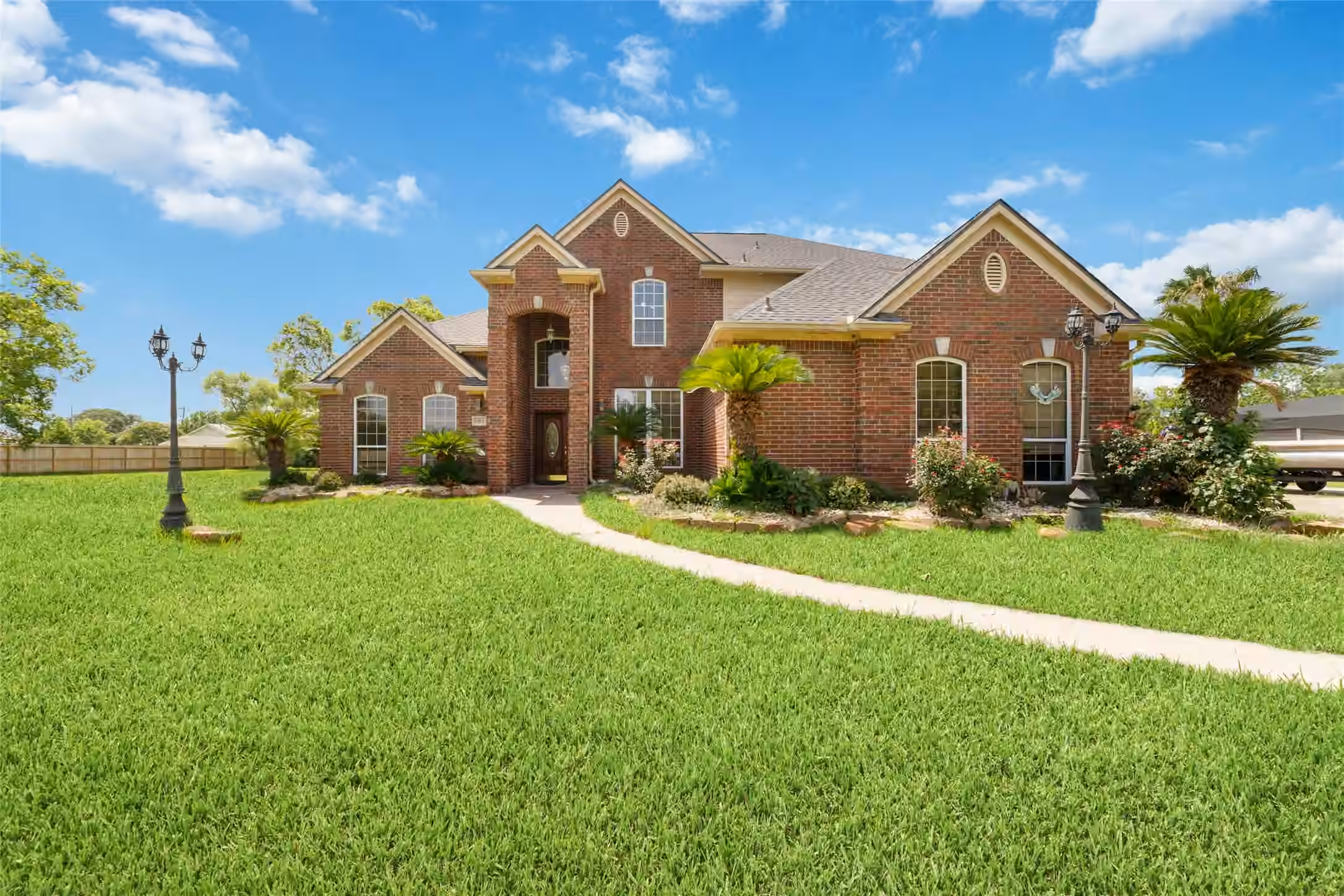 Photo of 1513 County Road 149, Alvin, TX 77511