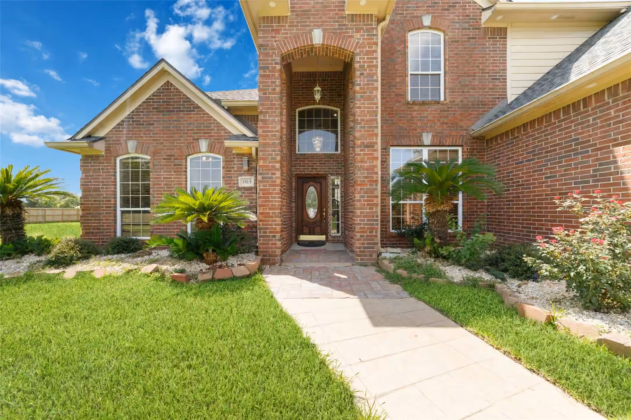 Photo 7 of 1513 County Road 149, Alvin, TX