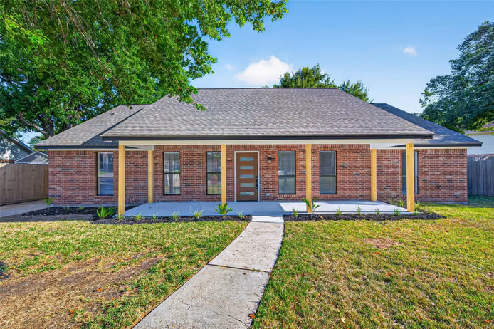 Photo of 12206 Fairhaven Lane, Montgomery, TX 77356