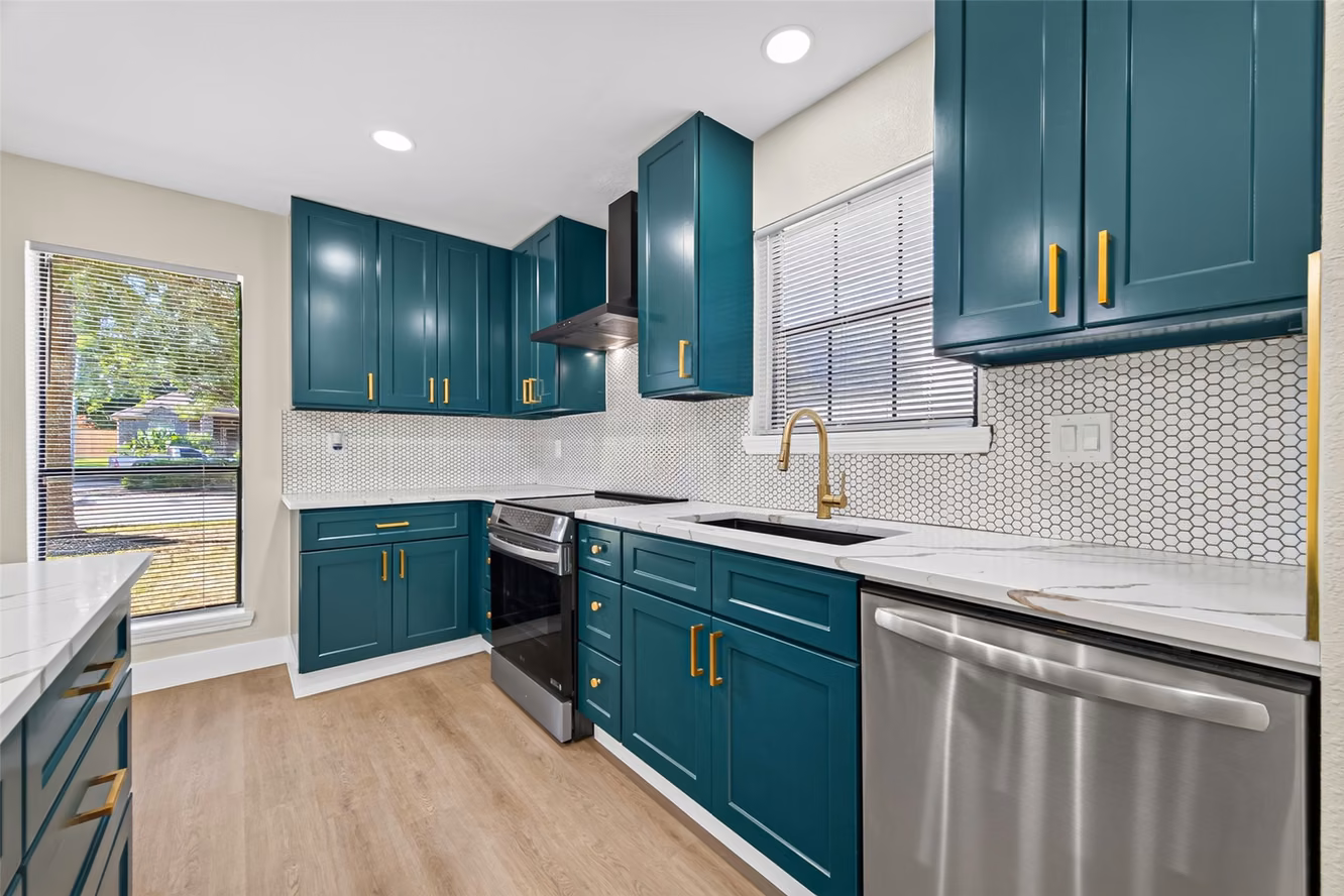 Photo 3 of 12206 Fairhaven Lane, Montgomery, TX