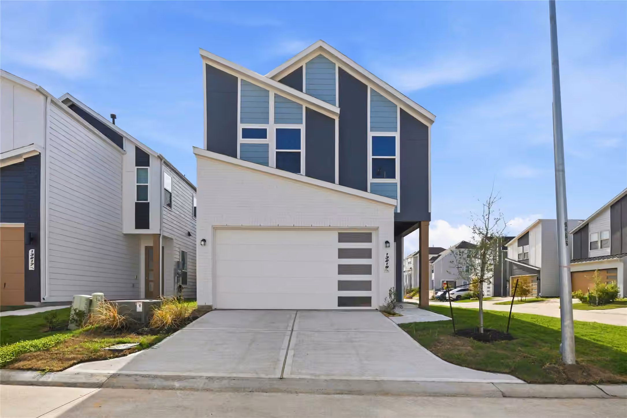 Photo of 13219 Retiro Drive, Houston, TX