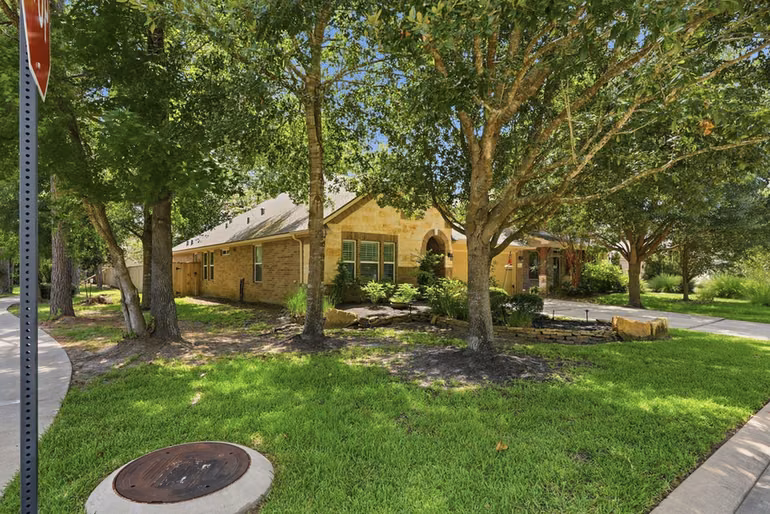 Photo 2 of 103 Forest Heights Way, Montgomery, TX