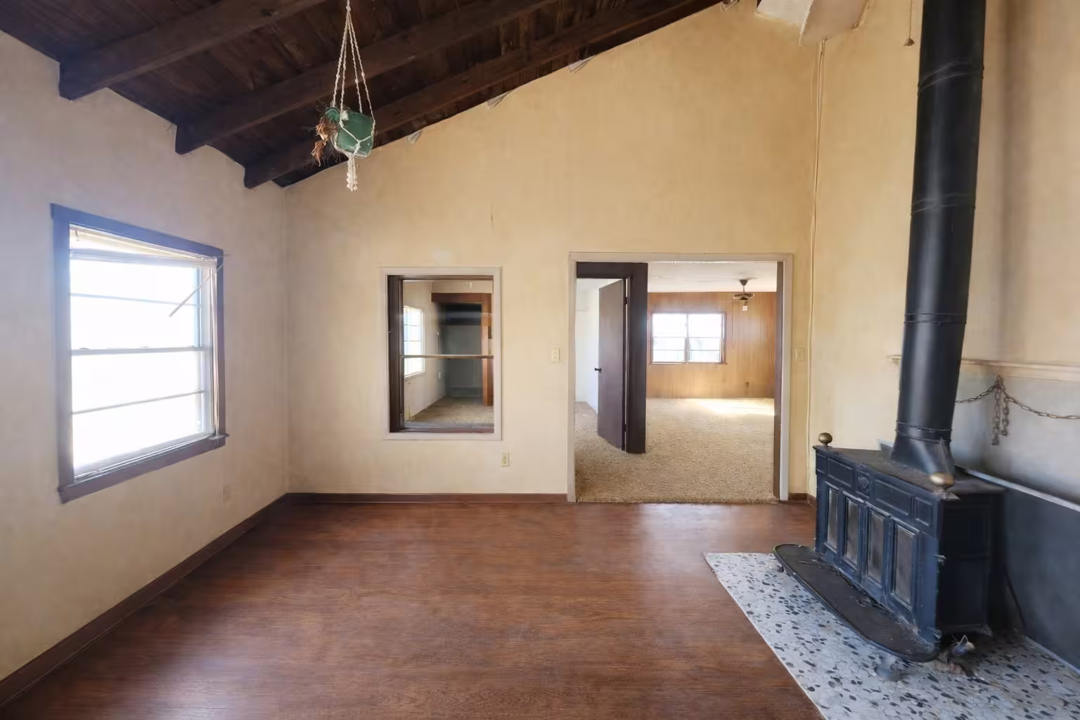 Photo 4 of 2614 Bayou Drive, Angleton, TX