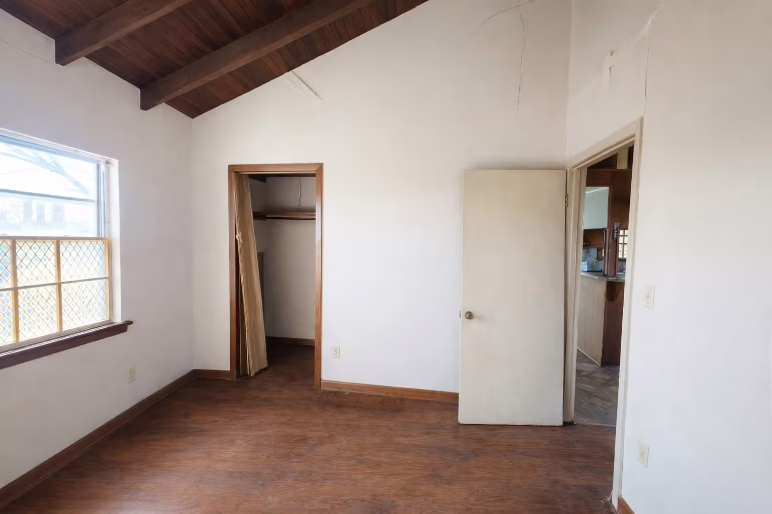 Photo 6 of 2614 Bayou Drive, Angleton, TX
