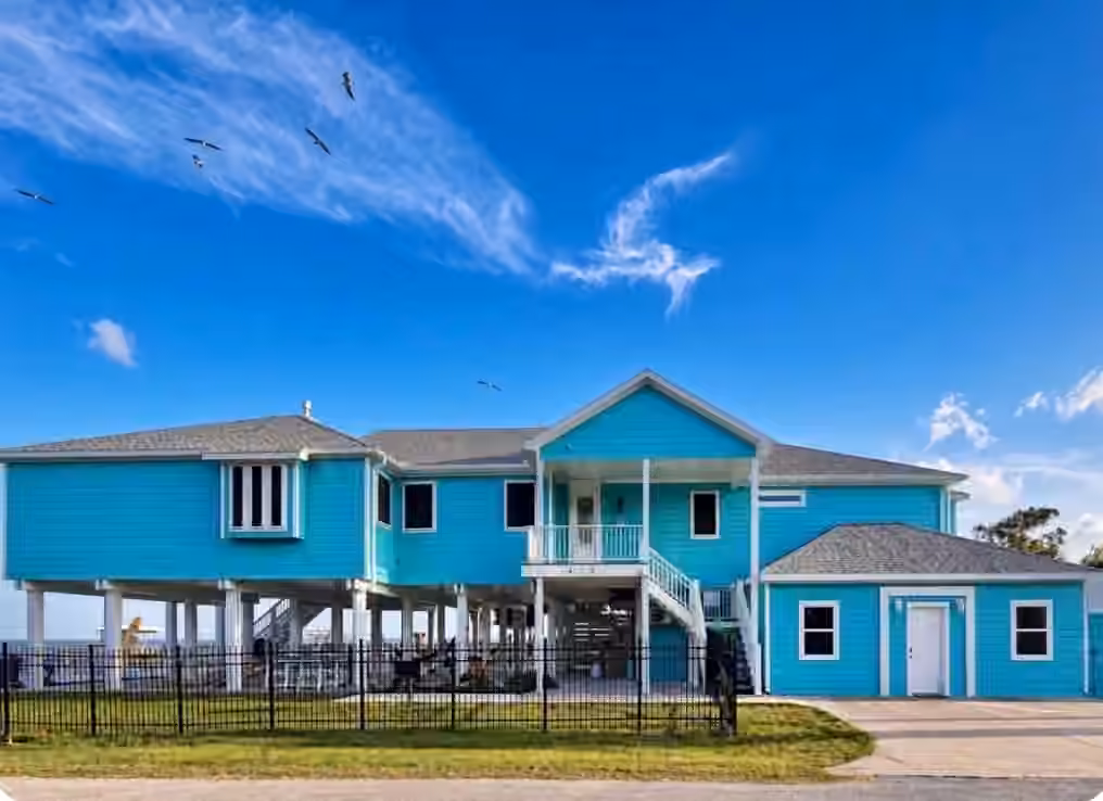 Photo of 415 Avenue I, Dickinson, TX 77539