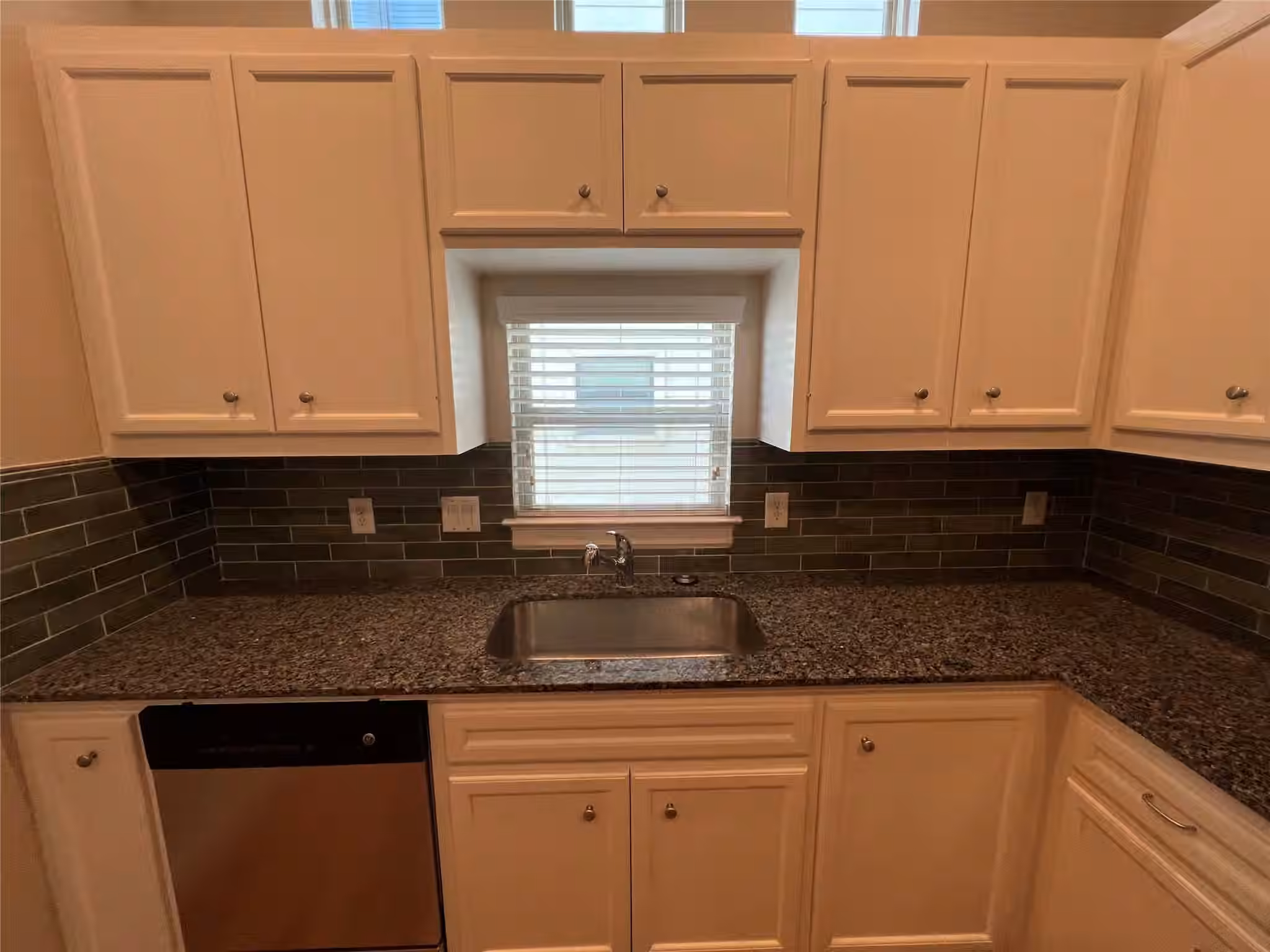 Photo 3 of 2710 Hullsmith Drive 404, Houston, TX