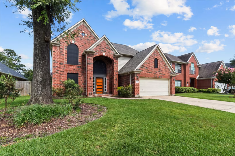 Photo 2 of 127 Saint Finans Way, Houston, TX