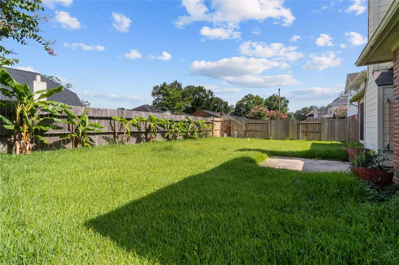 Photo 5 of 127 Saint Finans Way, Houston, TX