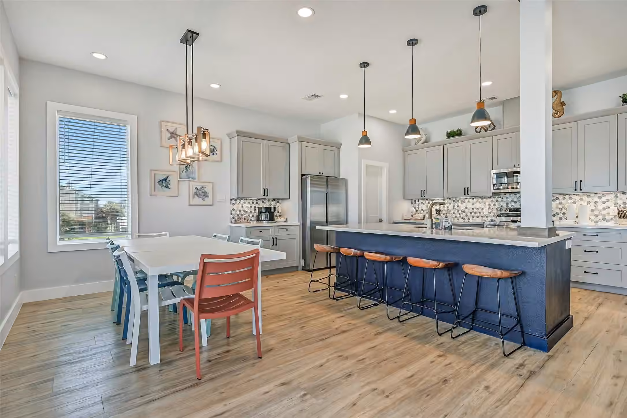 Photo 5 of 4003 11 Mile Road, Galveston, TX