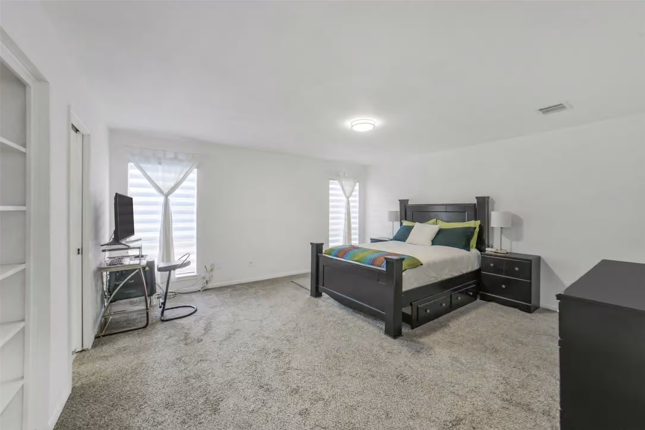 Photo 6 of 1823 Cherry Bend Drive, Houston, TX