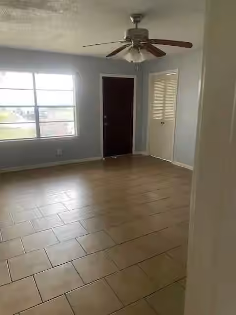 Photo 2 of 1710 14th Avenue N, Texas City, TX
