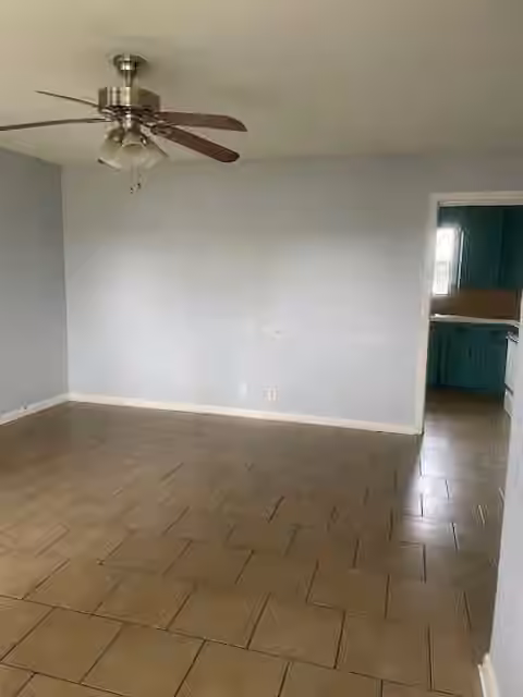 Photo 3 of 1710 14th Avenue N, Texas City, TX