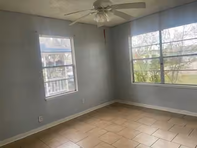 Photo 6 of 1710 14th Avenue N, Texas City, TX