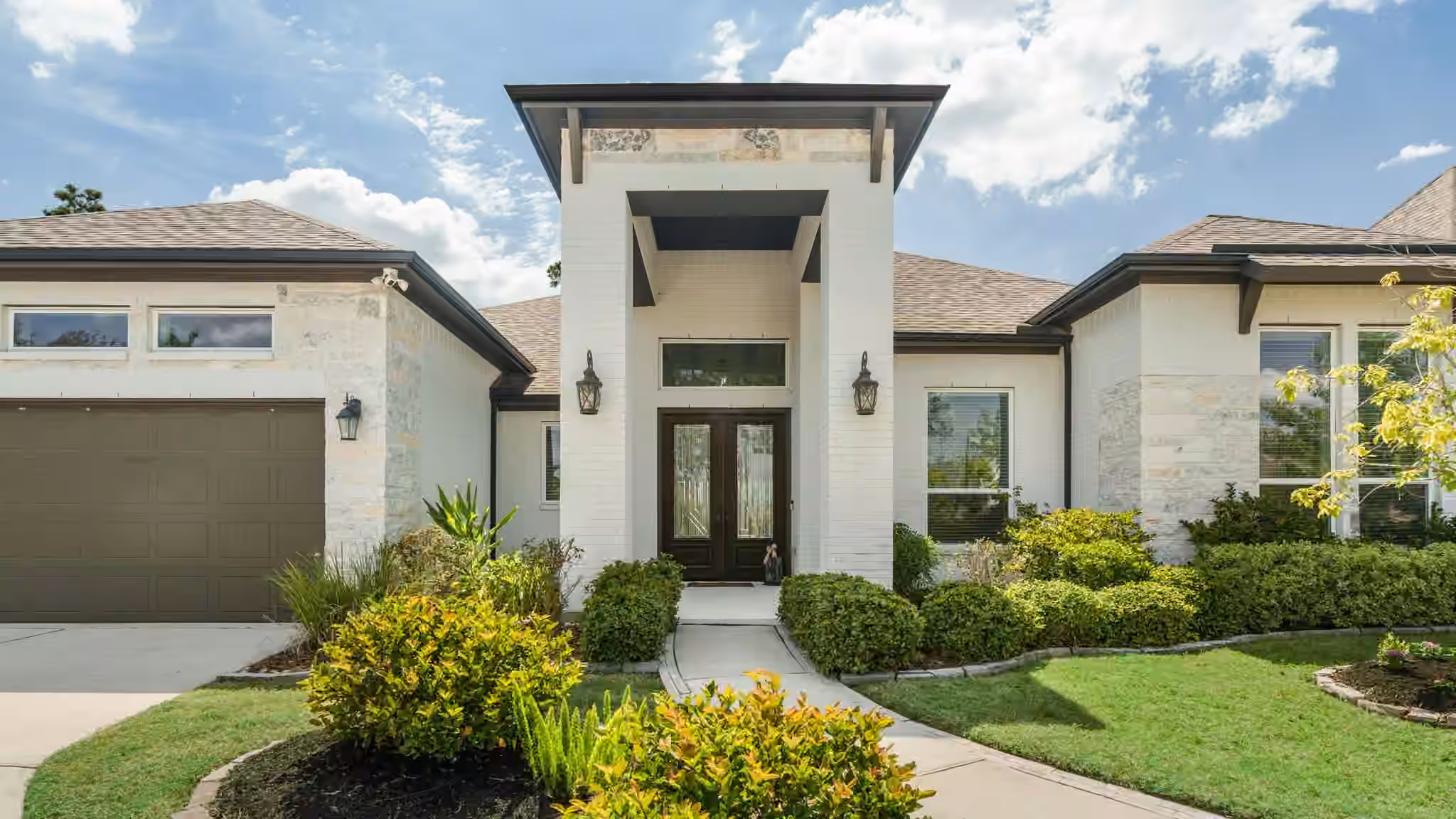 Photo 2 of 17374 Camillia Trail, Conroe, TX