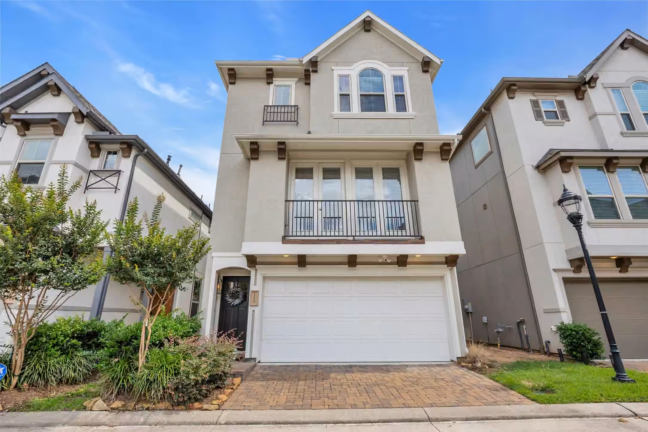 Photo 2 of 10607 Centre Forest Drive, Houston, TX