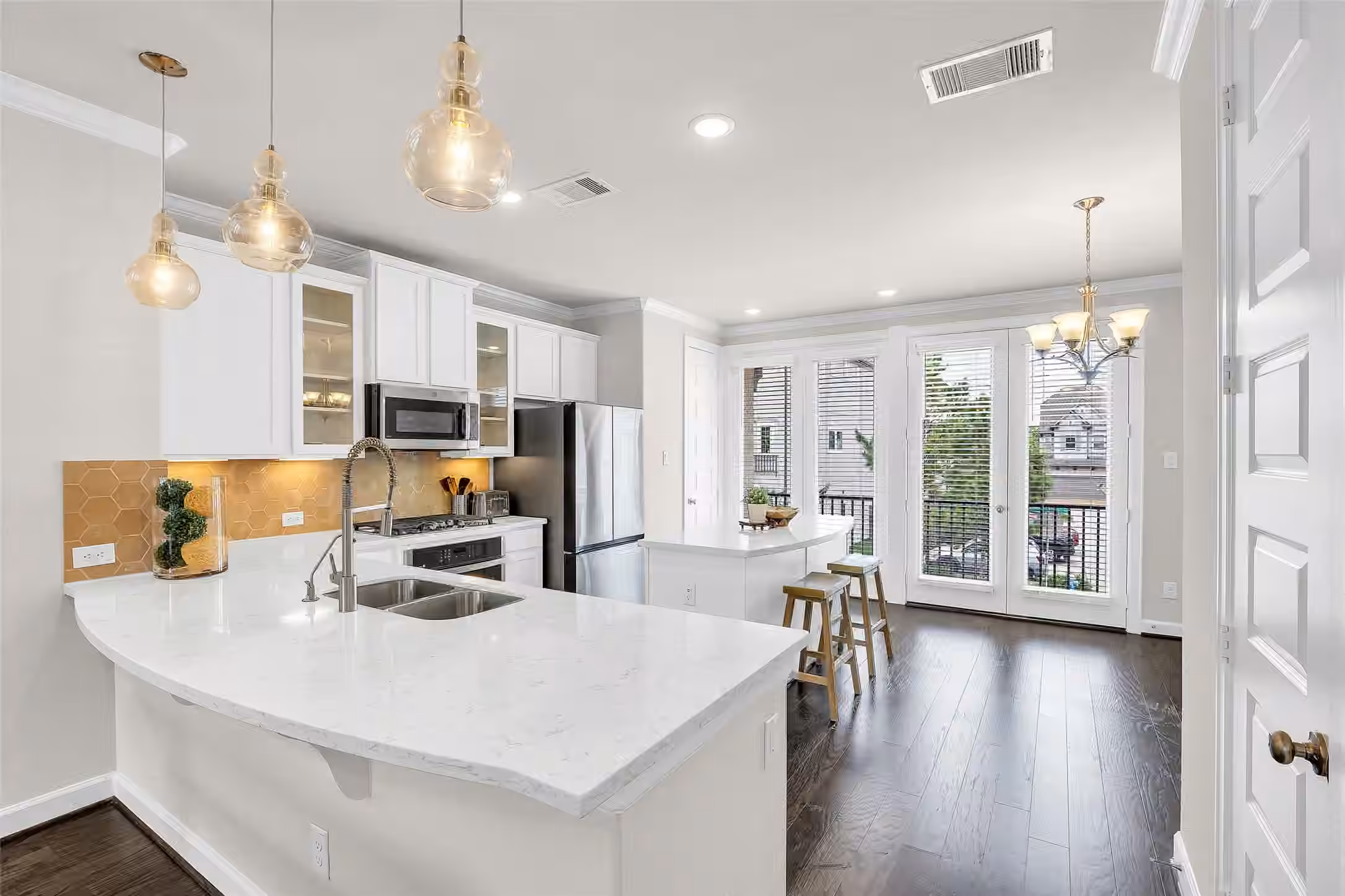 Photo 4 of 10607 Centre Forest Drive, Houston, TX