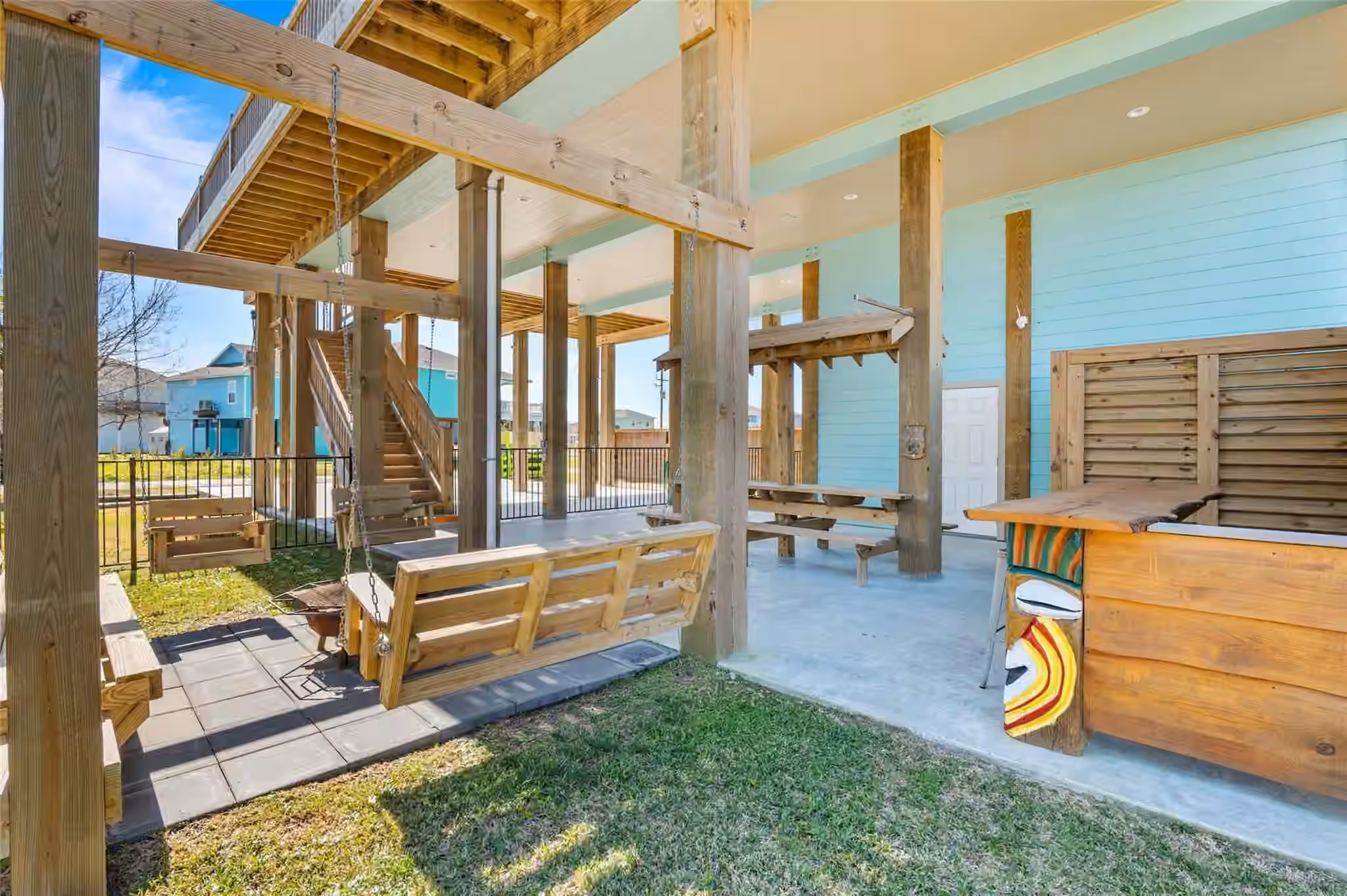 Photo 2 of 2565 Palm Drive, Crystal Beach, TX