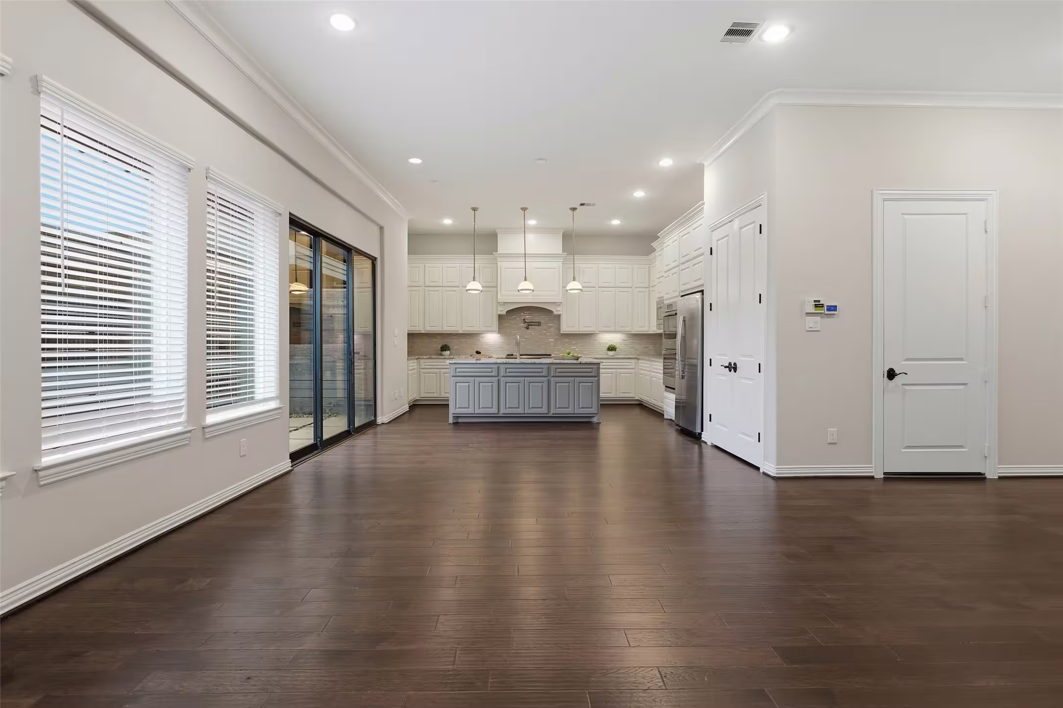 Photo 6 of 1917 Potomac Drive C, Houston, TX