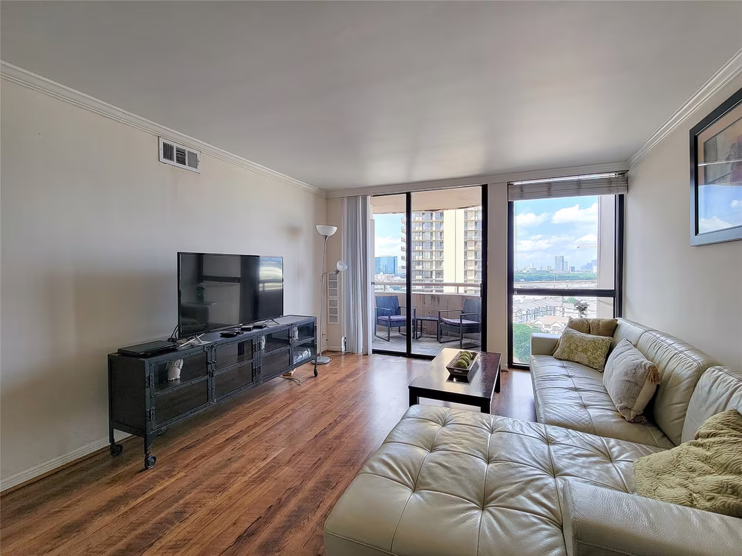 Photo 2 of 3525 Sage Road 1605, Houston, TX