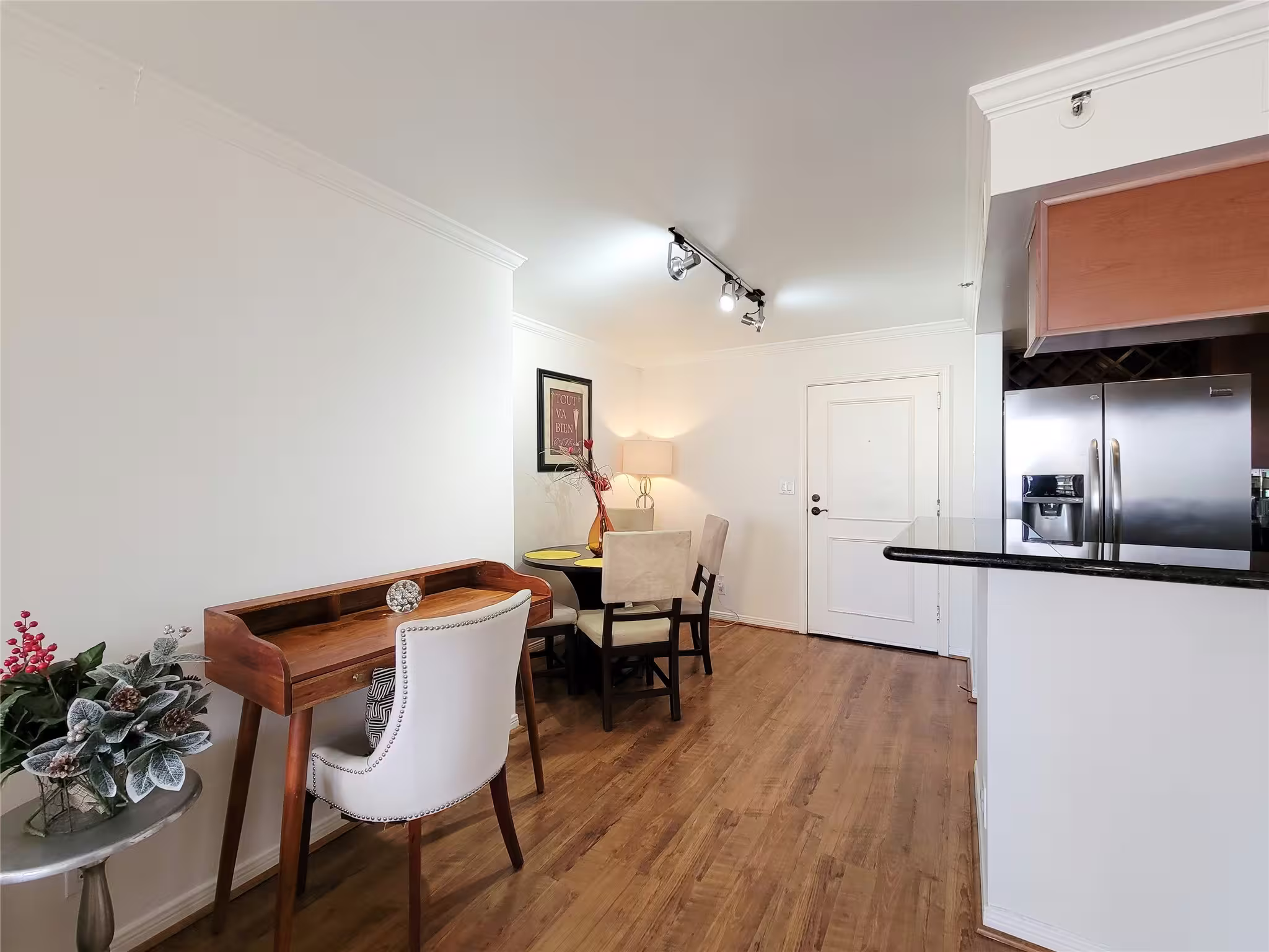 Photo 4 of 3525 Sage Road 1605, Houston, TX