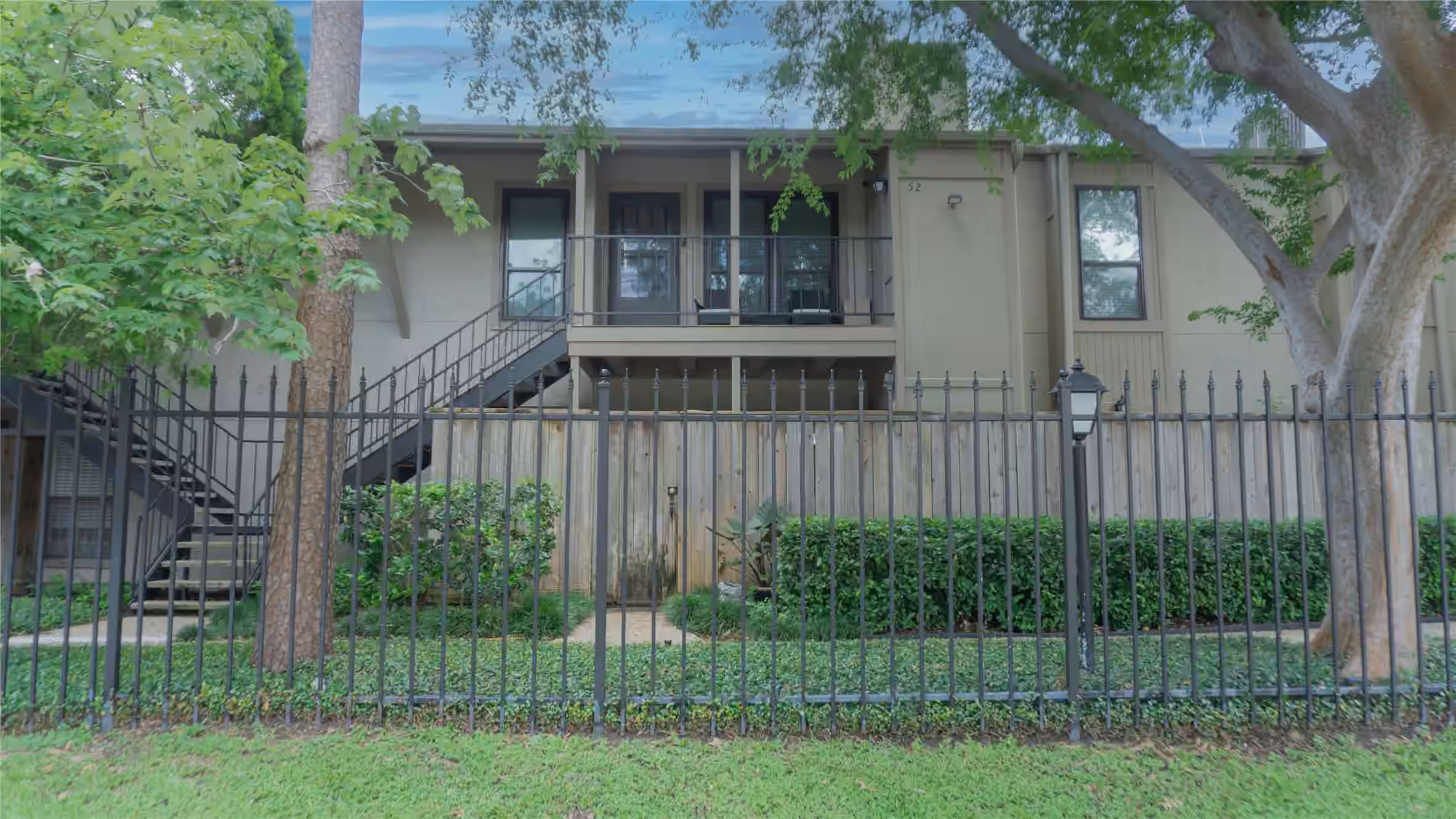 Photo of 5711 Sugar Hill Drive 52, Houston, TX