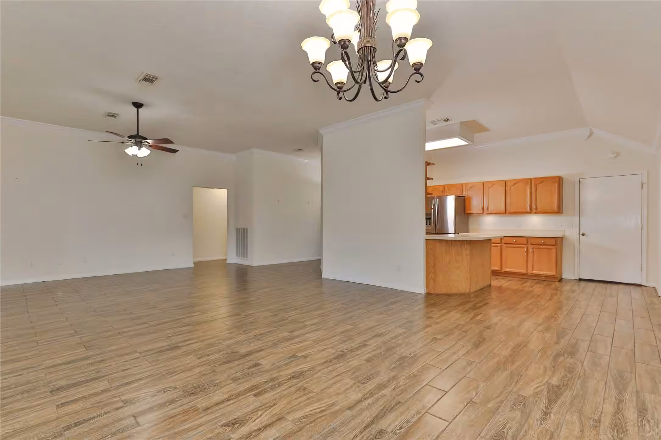 Photo 6 of 248 Wentworth Drive, West Columbia, TX